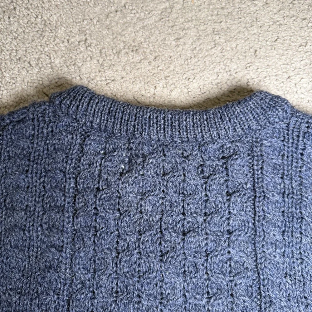 Aran Sweater Market Ireland 100% Wool Crewneck Sweater Mens XL Navy Cable Knit - Picture 4 of 8